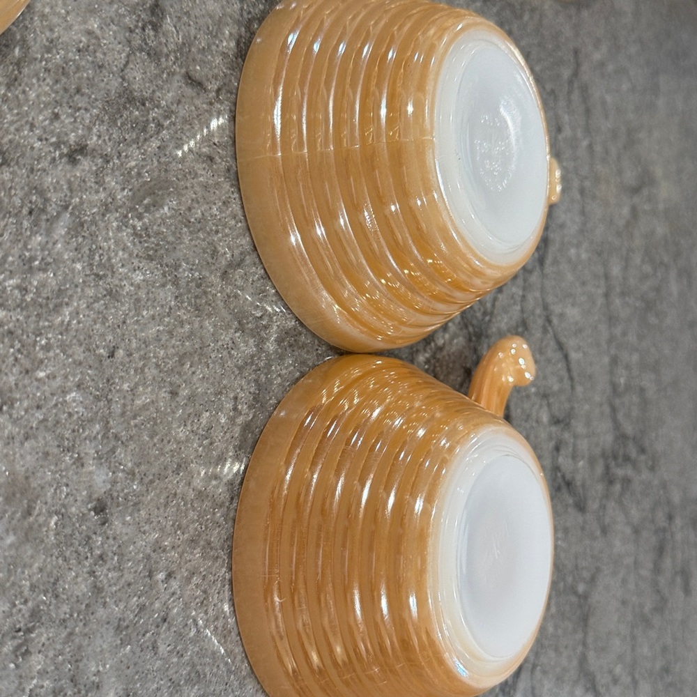 Fire King Peach Lustre Beehive Bowls with handle S/8 Vintage 1950’s - Picture 13 of 16